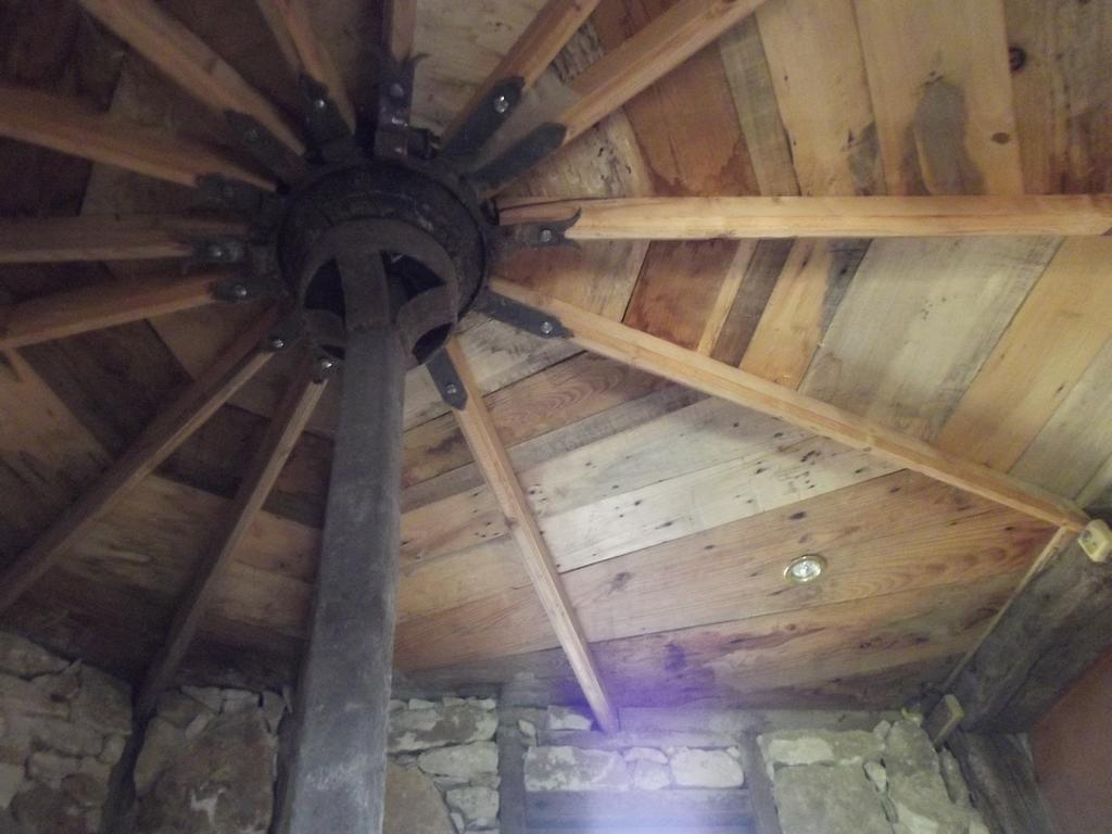 Gites Des 3 Vallees Salignac Eyvigues ภายนอก รูปภาพ