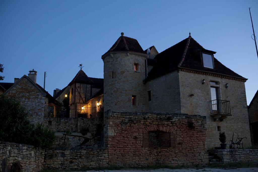 Gites Des 3 Vallees Salignac Eyvigues ภายนอก รูปภาพ