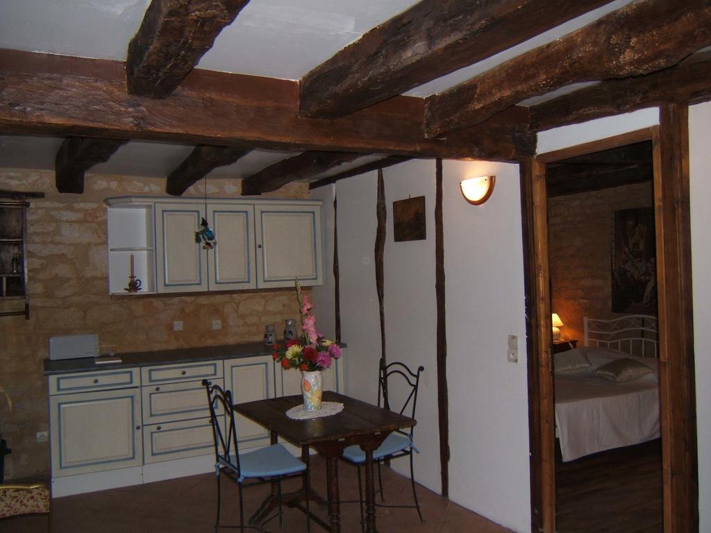 Gites Des 3 Vallees Salignac Eyvigues ภายนอก รูปภาพ